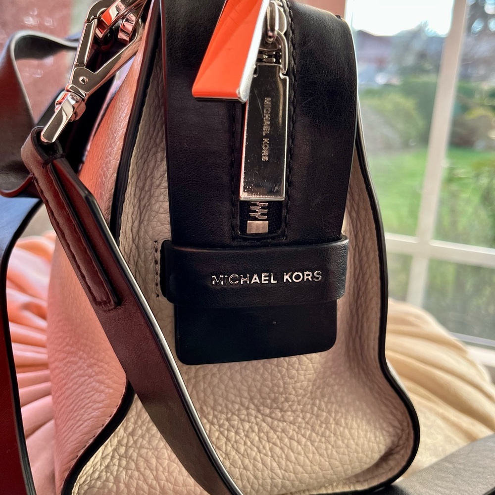 Michael Kors Crossbody Leather Purse